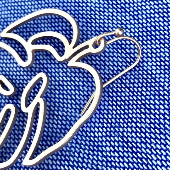 ✨HPx3✨Monstera Leaf Earrings - Picture 6 of 6